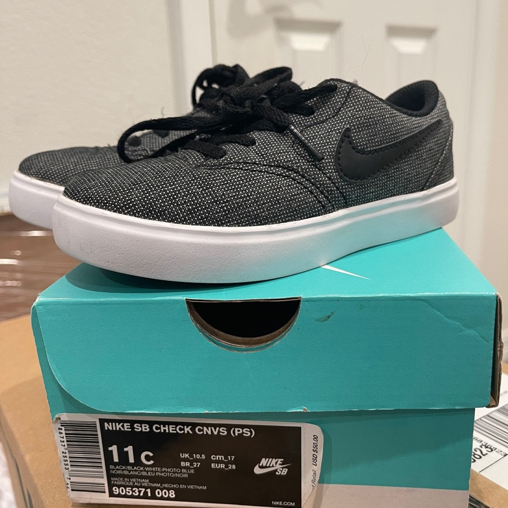 Nike sb kids shoes